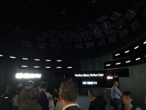 OLED WALL LG